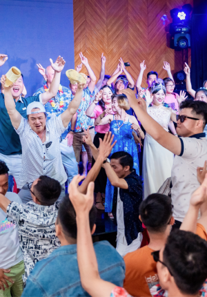 Team Building Bãi Biển & Gala Dinner 3N2D Tại Cam Ranh Cùng Classic Fine Foods Việt Nam