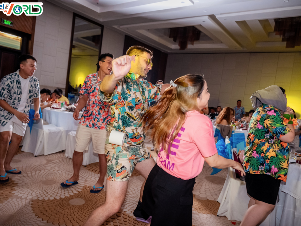 Team Building Bãi Biển & Gala Dinner 3N2D Tại Cam Ranh Cùng Classic Fine Foods Việt Nam
