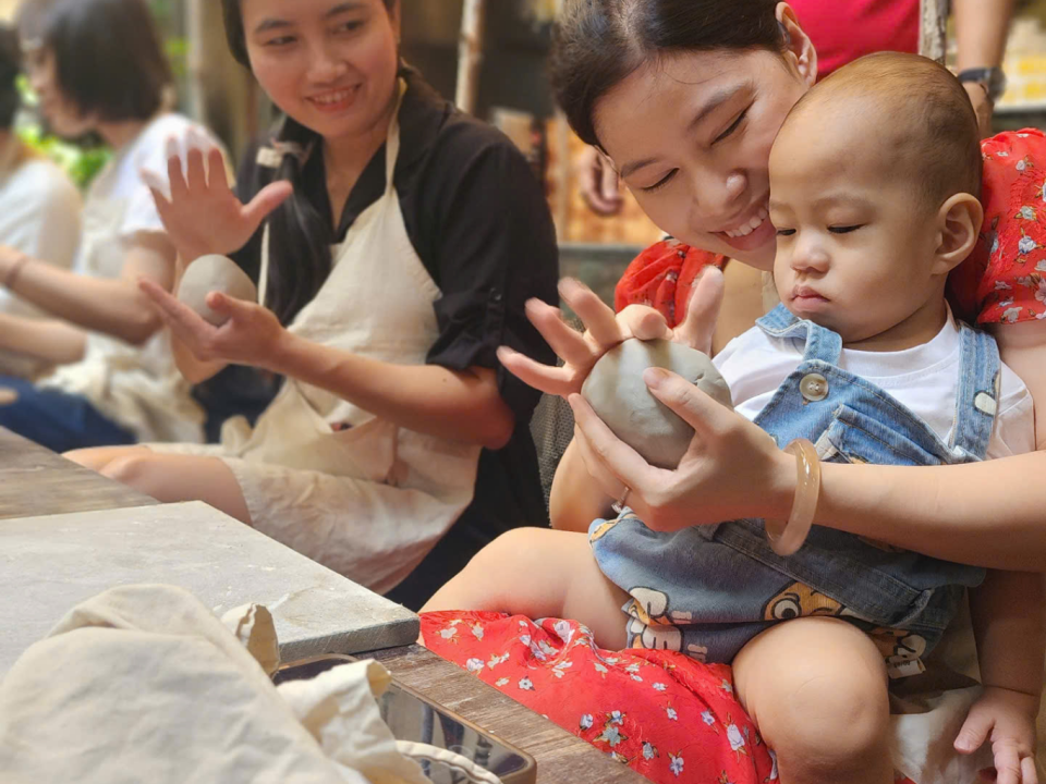 Team Building Workshop Làm Gốm Cùng Vietnam Children