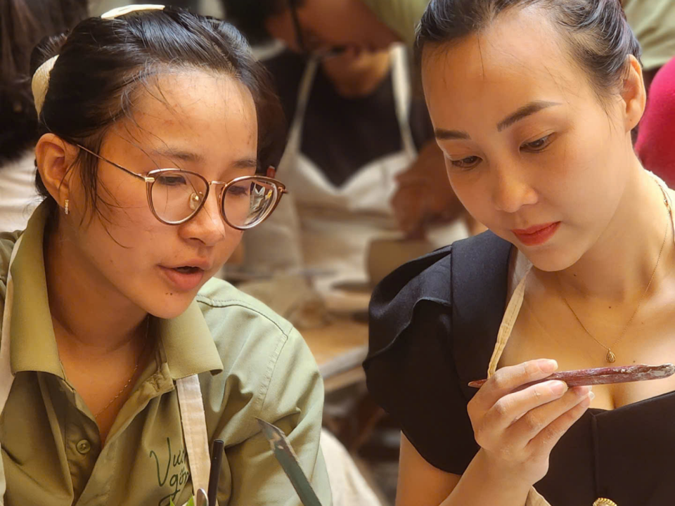 Team Building Workshop Làm Gốm Cùng Vietnam Children